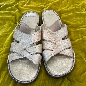 Dockers Womens Champagne Gold Sandals